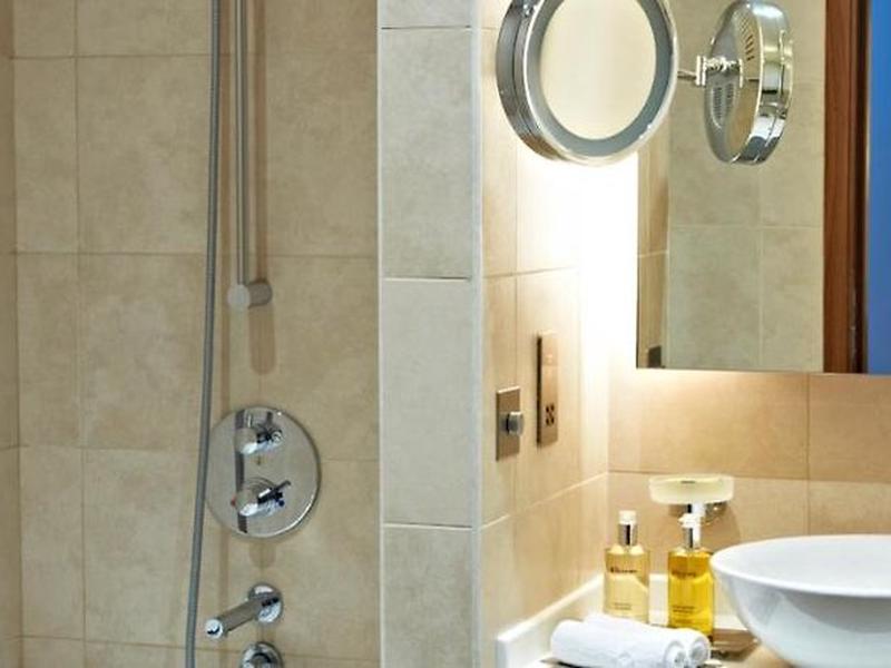 8F361E8D2B52D49CEC5CFB00D4D56C61