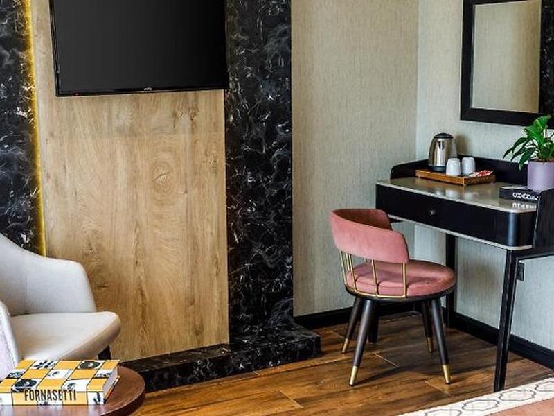 691AD9E7A5E79390805A40A888542EFD