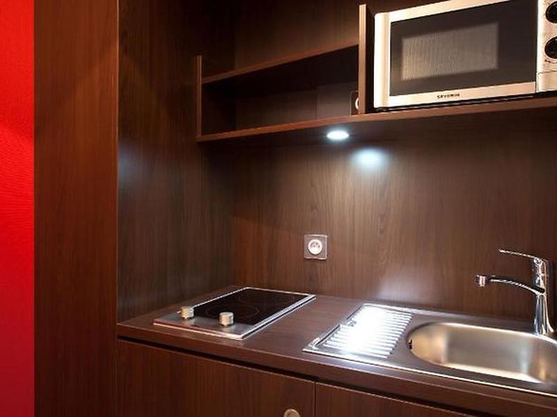 D9CE5B49FDA1D3AA345F9F59773C7D81