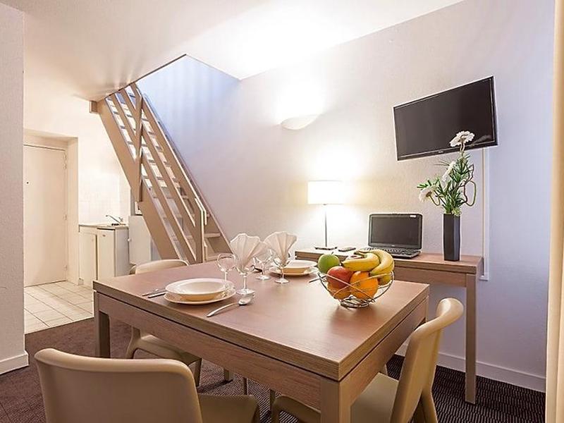 EAE9AE6FE7F04A918334104F66CB026A