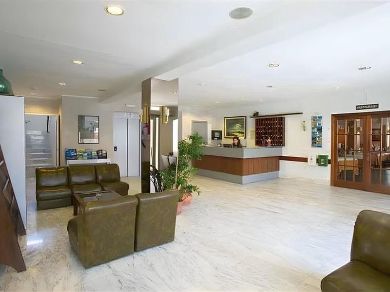 27ED06833C25DF5F8F6B28461AF6E1F3