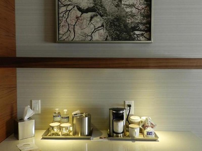 EBBB5AC7FED02005B49DF3E85439A702