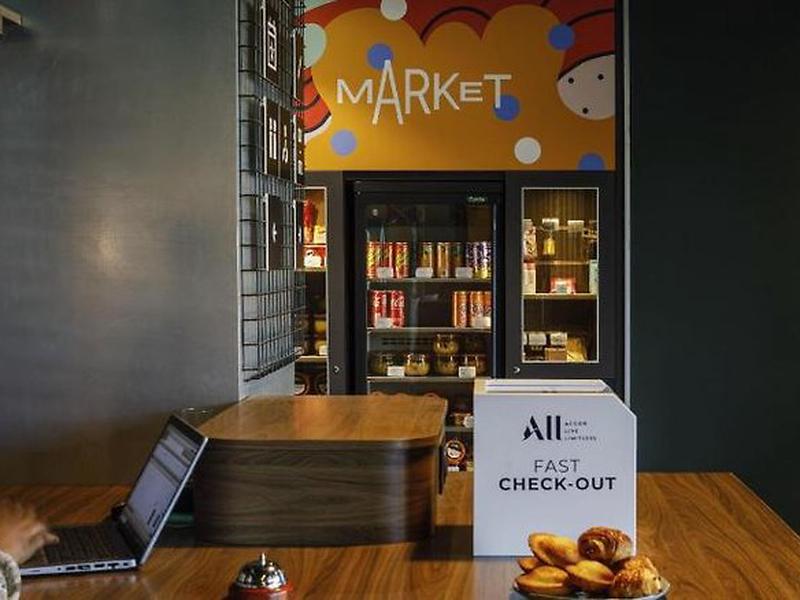 A10AD9FF03BDAD5F9C5BA72AF3B713A9