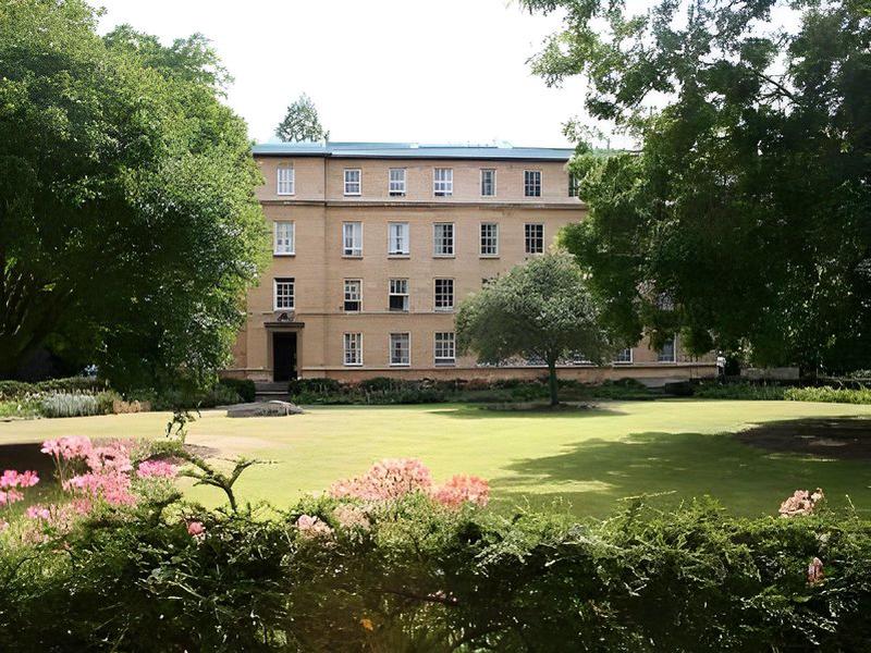 BD61237562F3A136CA33DECD61F18607