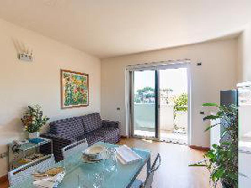 70FB18577274760D866137D1028D8D9F