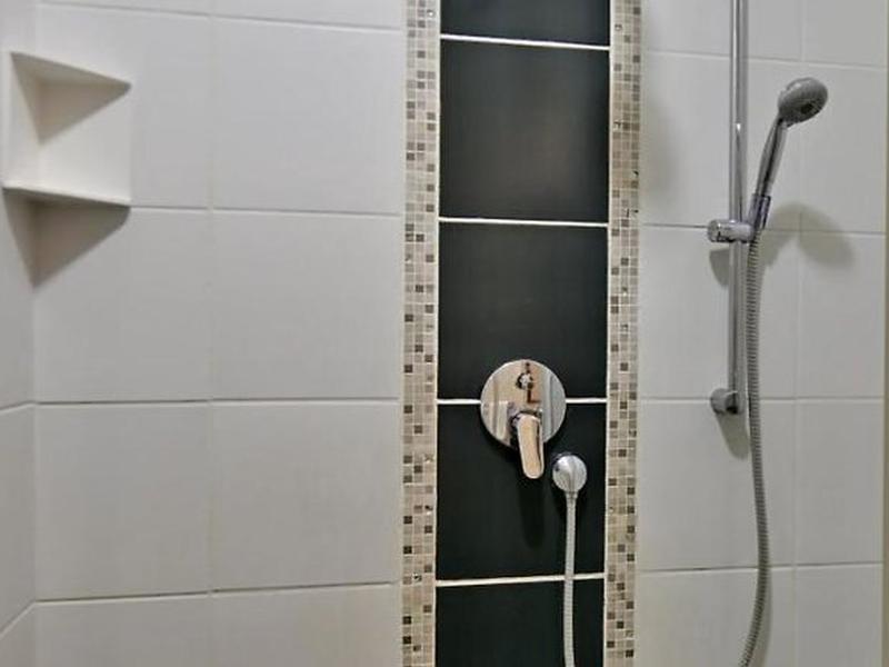 07B1EDF1C66667BED2A391D57A0132DC