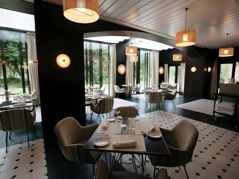 9AEC5F42316EA611C832498564FCCAEC