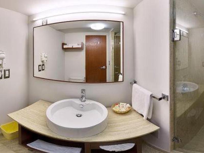 5CAC8700412F6E98D02F5B567D707BA0