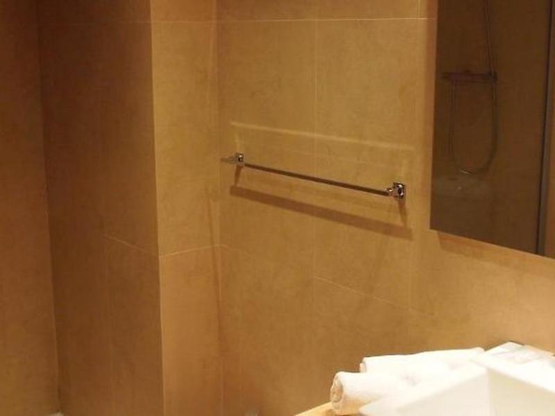 B6543F97DE887462F4CD4F351AFB637A