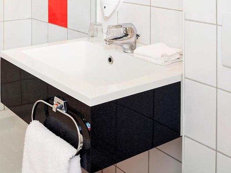 907D95984EADB45ECA2B44CC82B8D31C