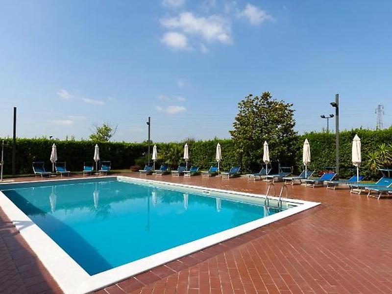 1D041D2E56867F25377A8A5C3A0B8806