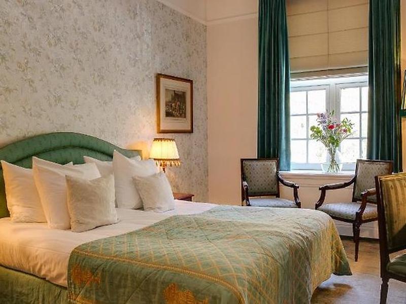 B634F6915E0C6EB1A8147F25DF046653