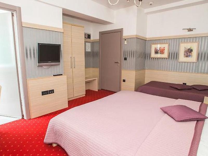 8DDDBFE5C726CE7997491BA0F1E37B95