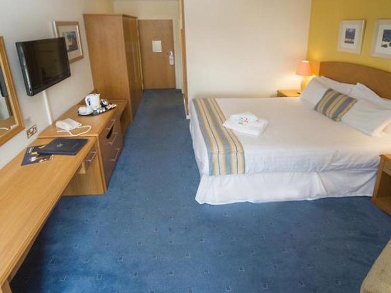 0E09BE03057765B231D9B135FE584CC0