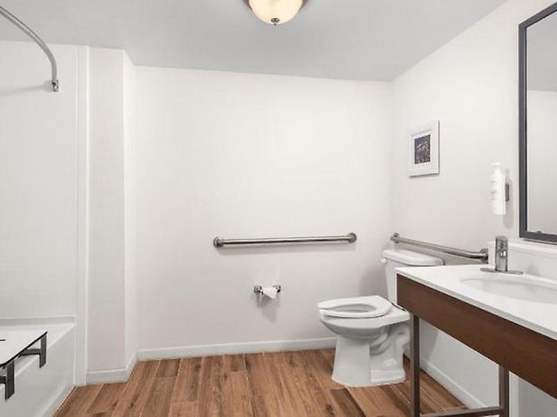 4E3BC9111D78595AF16C06E9C96D0233