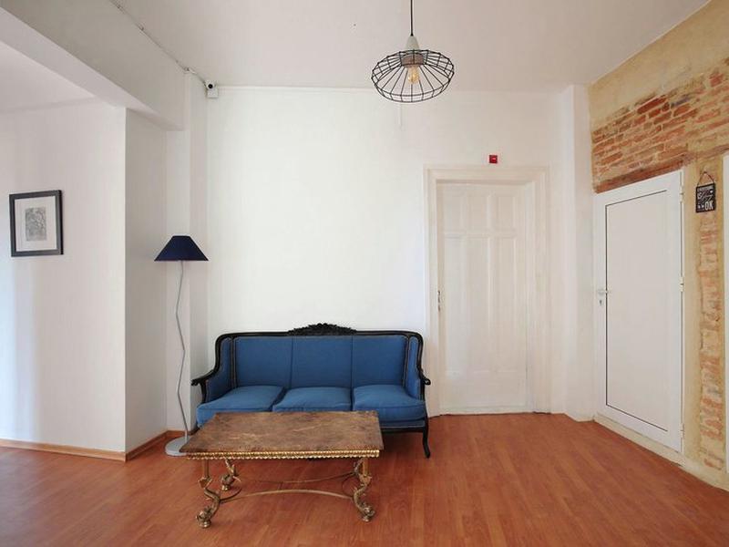 72B3589A47E711F08DA4229FACCA65D4