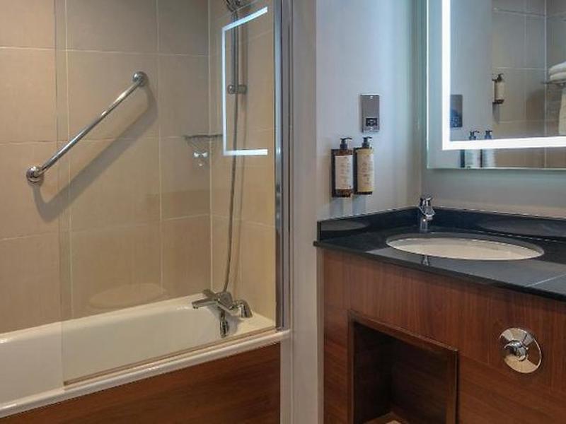 253E23D2DD4C0D3FE157C0EBE37B0E1A