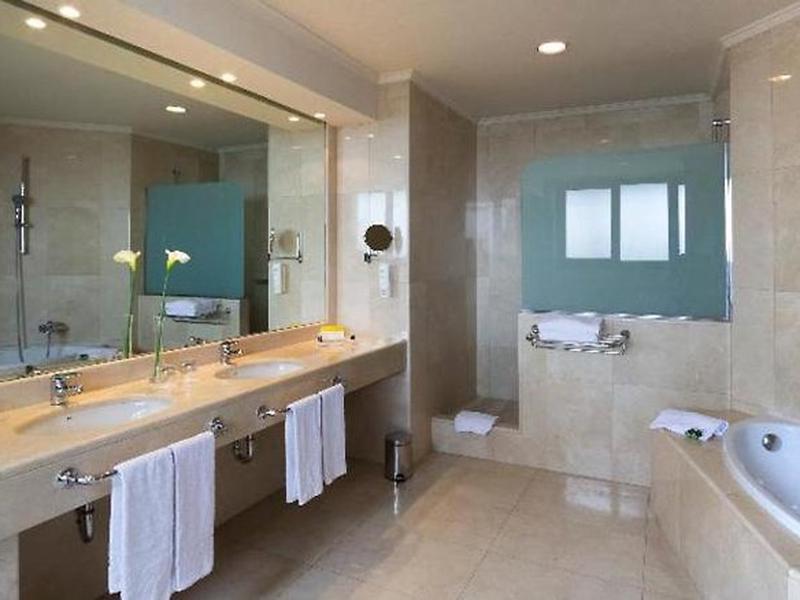 2B88C50EAF3870B1DEBC601C5A430287