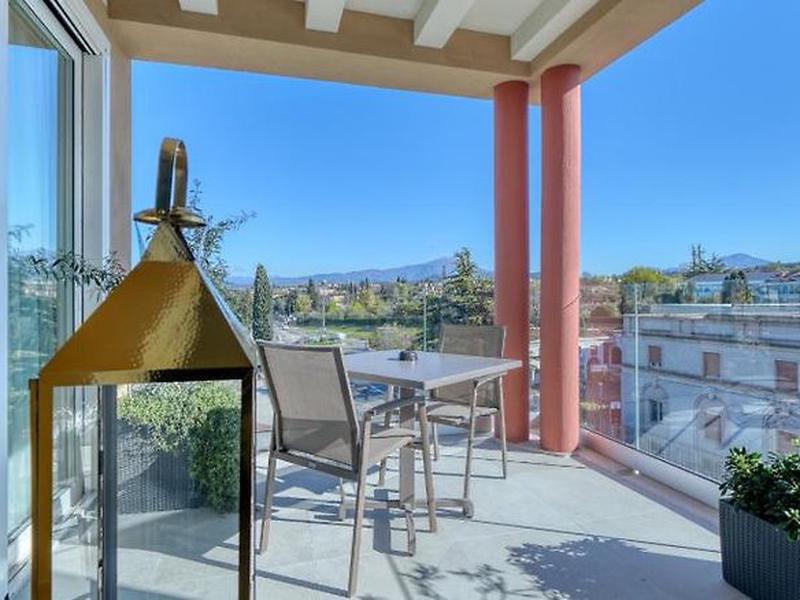 8723C2AC320847D4C2F56582189E07AC