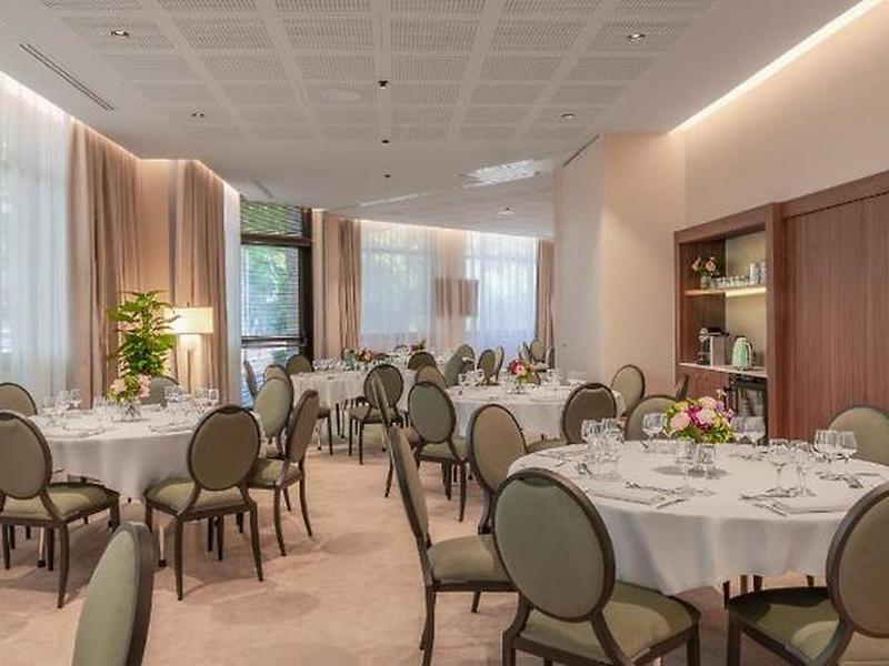 E2DA249F31C4B24B1F76B453388A8FB4