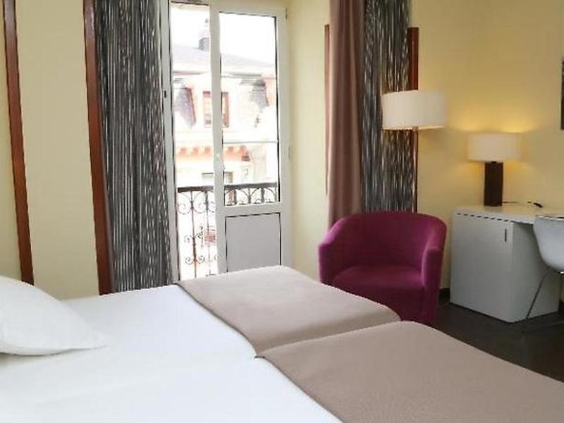 01B887190CCB47B83CAEF0F5E685131A