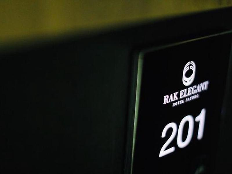 8A5E5D0E43764A240E581B76E9F95B71