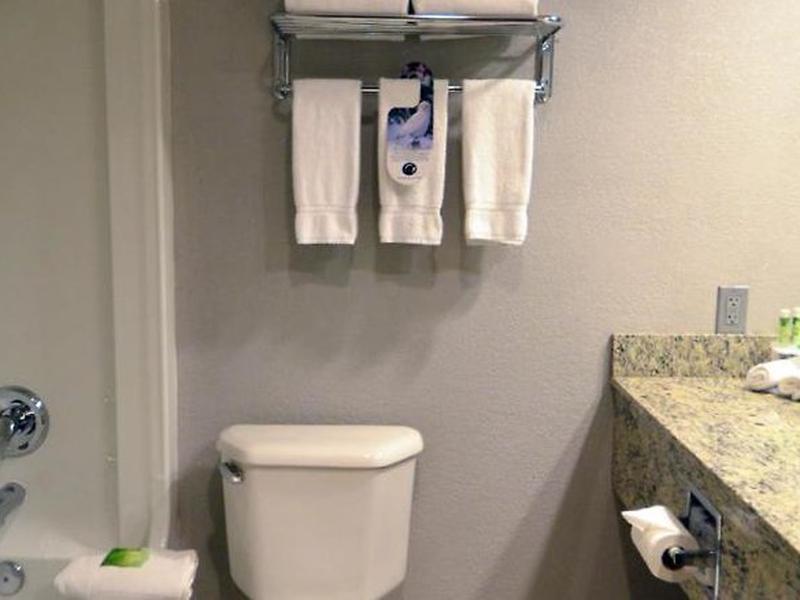 6EACA394AF4B63CABE7A665675E1B17D