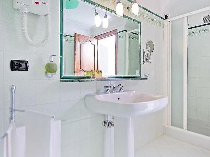 DF84DF2253A4062A4F2F2C3803CCE284