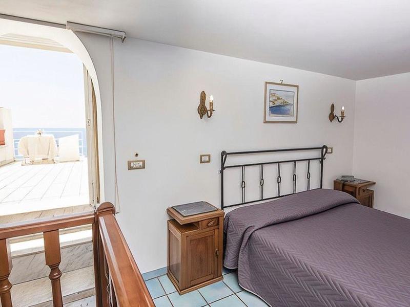 CD495CA89988BFD0744529DC73243CE9