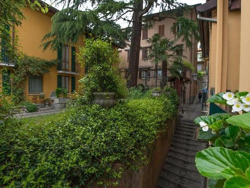 027C3706DD95AA833B8234F9C903E3AB