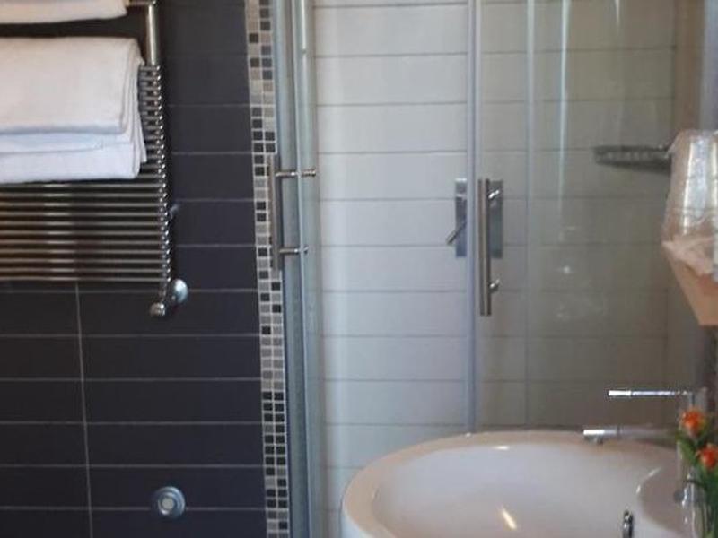 2EE0354E13E3D2DBBFF6EDE9B1D58E7C