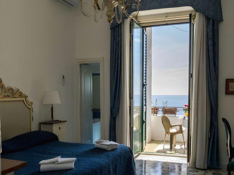 E572FA25F908096000B26B054830ACC5