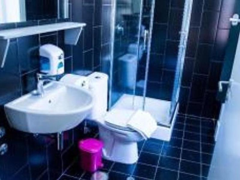 F456F2DD7D496AB480BA81A9279AA3FE