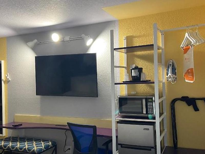 4A0160B84F1C41BE34CFF96786681085