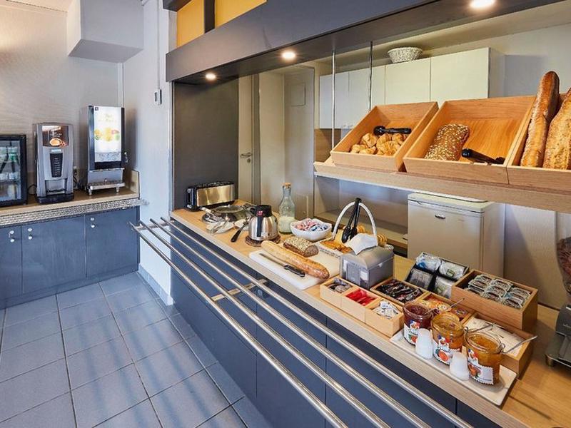 75FB8F3FA328BFC0E1A597C6AF26D366