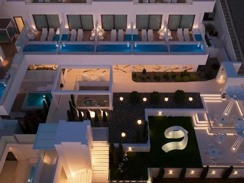 E953F89A4D7911431BA105A042836191