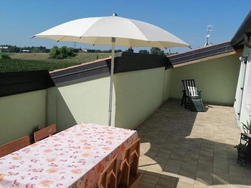 7C64A23F7A6ED669D994D1C9B53B2803