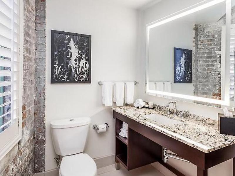 F923E989C2FA5BE2A68C5064323BE59B