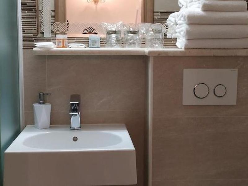 DF7C41A3FEB23C4EC432B61B3F83A459