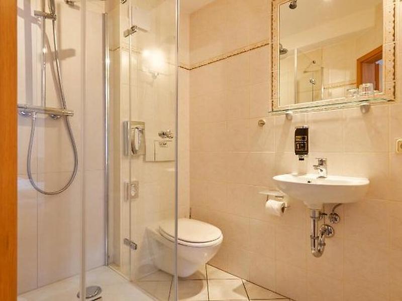 20B77F7974B2245676CCD939DAA60743