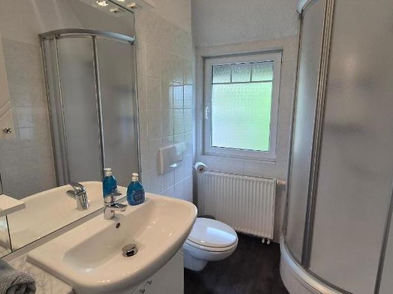 31B046896A0ACD70EC7FA5B744D1547C