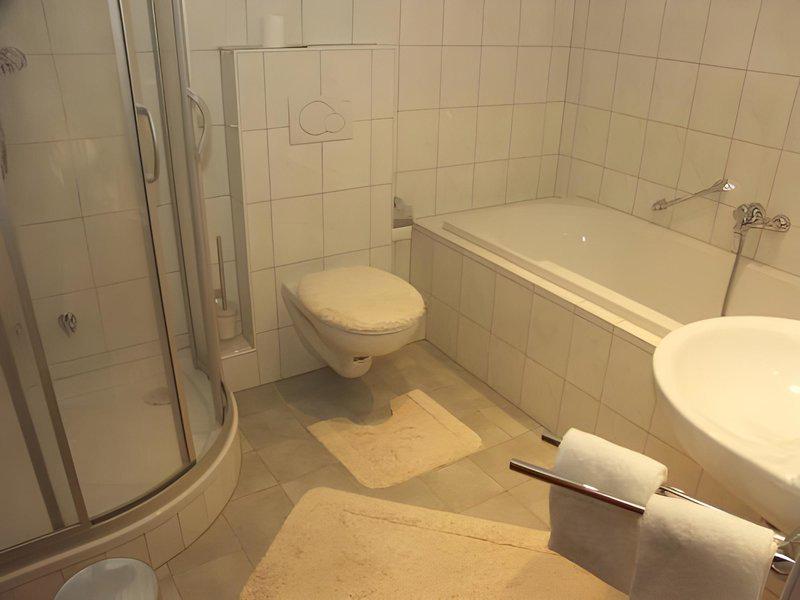 B5732C8E90EDC801EE37D271C4D9E92A