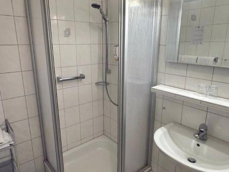 67BB8D05FE5E9ECFCD4C76C27983803D