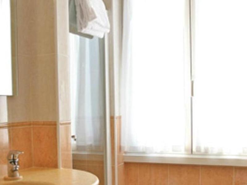 09C49B708C3FAA644C71C175F5CF150B