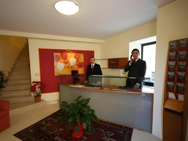 EF236A9391BF9CDA3683E466F2B4935D