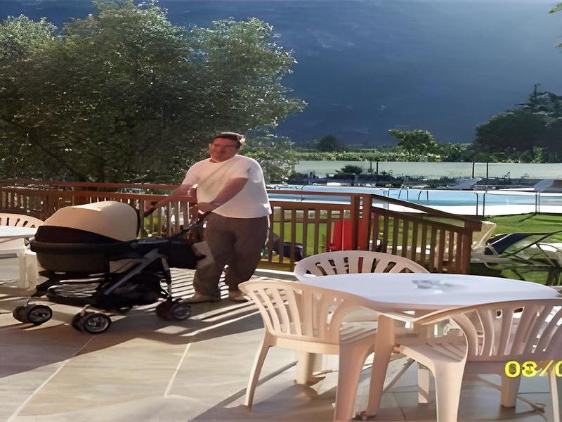 9B01F8FCA64C5721EEFF6B3759E9368A