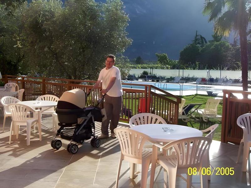 1325426B2E7F2F7EB4C53EE6C33DC5BB