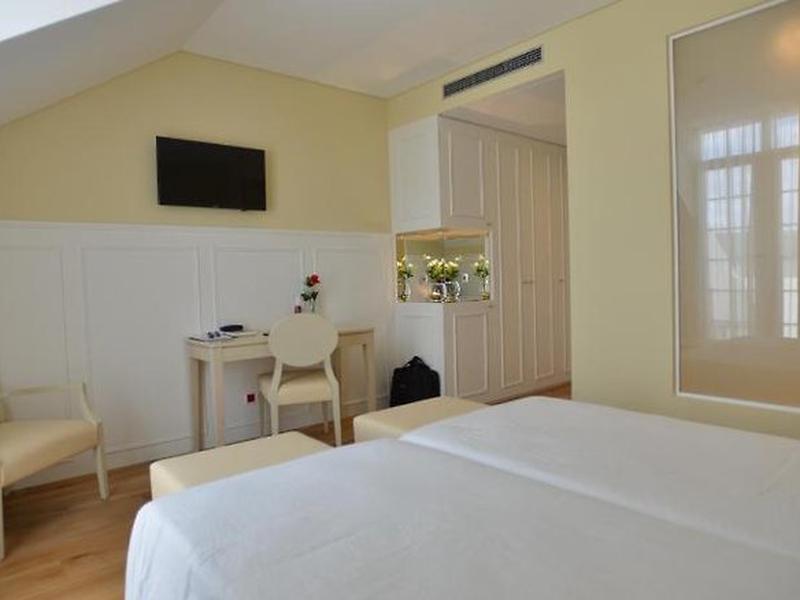 755CA37933742C3CF5B054C2D368CD1E