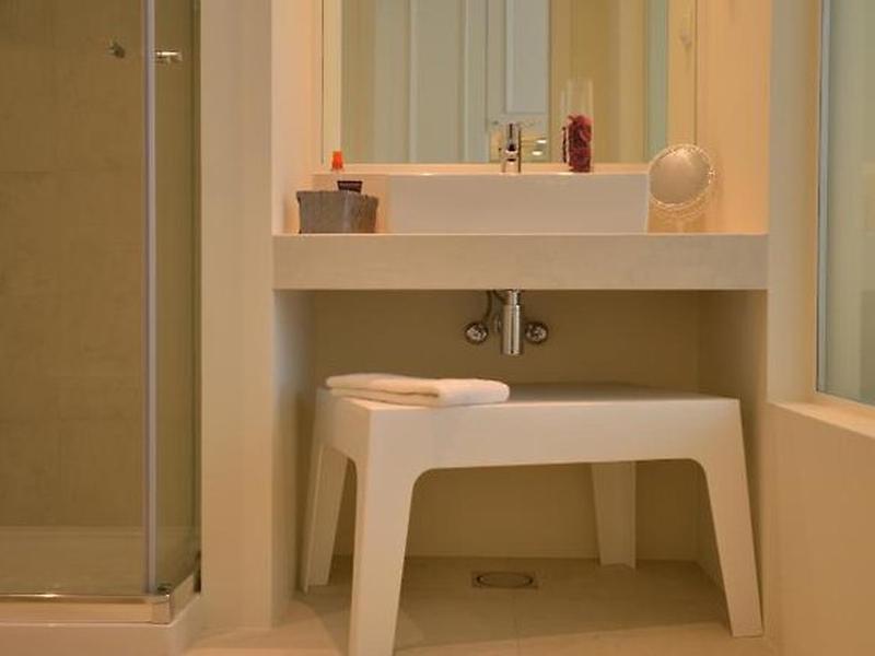 10C072086F35E34B7F9899F01F93A779