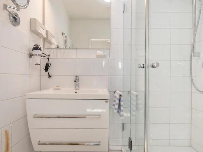 A6EB2F657FCC6A076536C9F6E3A664DD